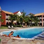 Pelican Bay Hotel 